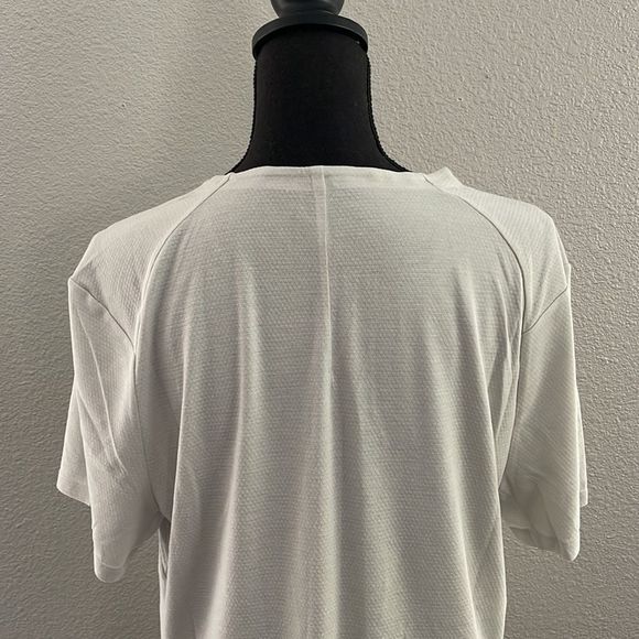 Lululemon Conflux Short Sleeve - Picture 5 of 8